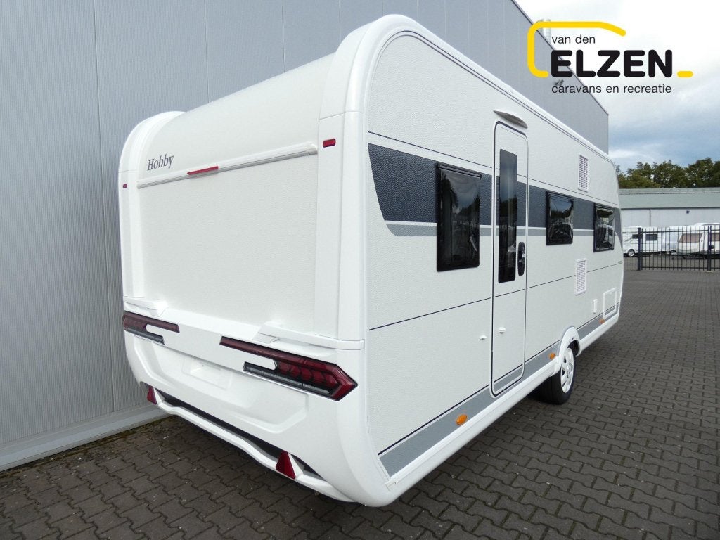 Hobby De Luxe 540 KMFE actie prijs, incl. opties, Bedrijf, Treinzit, 6 tot 7 meter, 1250 - 1500 kg