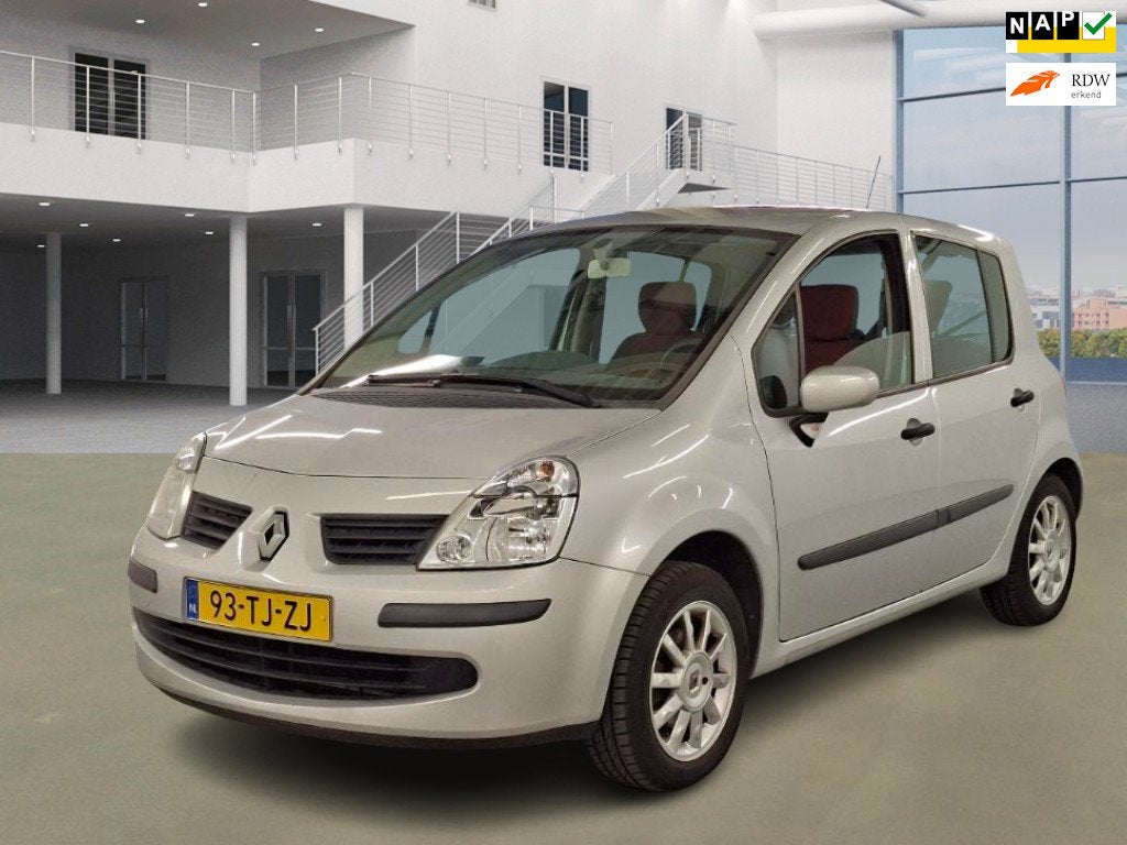 Renault Modus 1.6-16V Privilège|ZEER UNIEK LAGE KM MET NAP|, 15 km/l, 4 cilinders, Automatische klimaatregeling, 49 €/maand