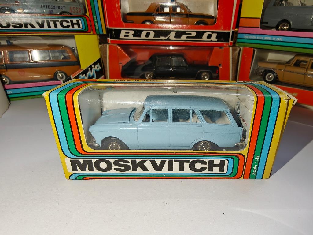 Novoexport Moskvich 426, Hobby en Vrije tijd, Modelauto's | 1:43, Ophalen of Verzenden, Zo goed als nieuw, Auto, Overige merken