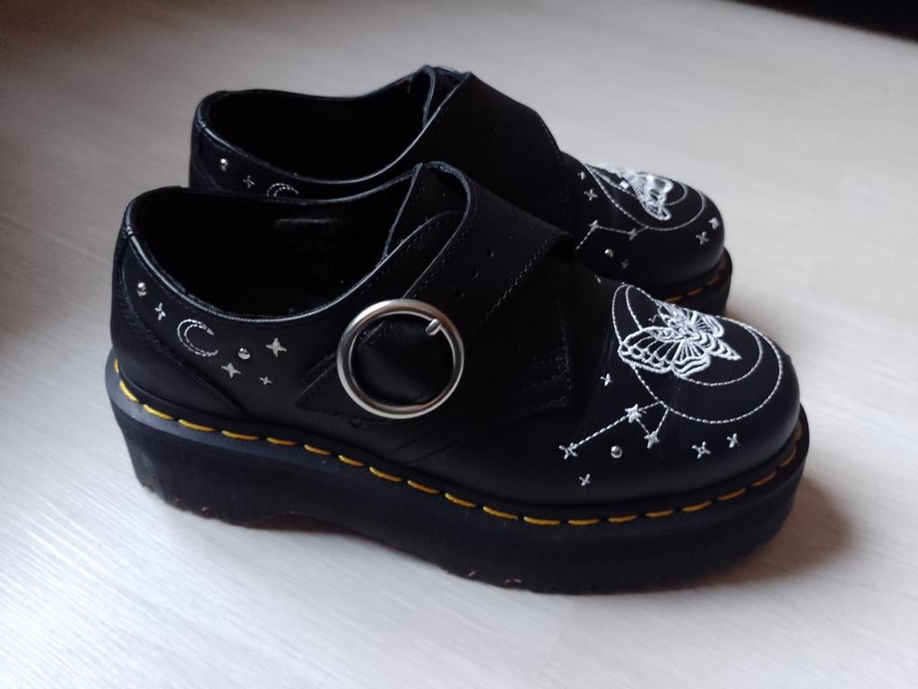 Dr. Martens schoenen limited edition maat 37, Kleding | Dames, Schoenen, Ophalen, Zo goed als nieuw, Zwart