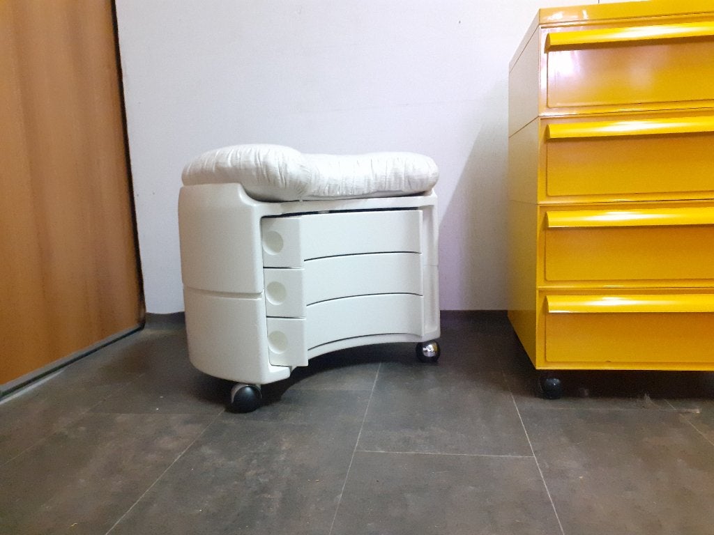 space age kunststof opberg kruk design jaren 70 Italy retro, Kunststof, Gebruikt, ?, ?
