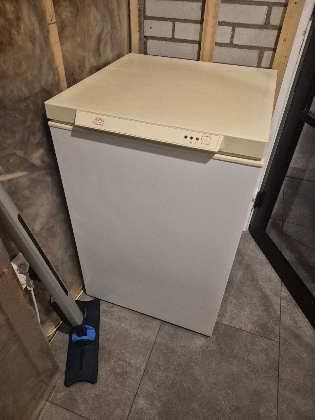 AEG Electrolux Vriezer - Compact en Betrouwbaar, Gebruikt, Minder dan 60 cm, Vrijstaand, Ophalen