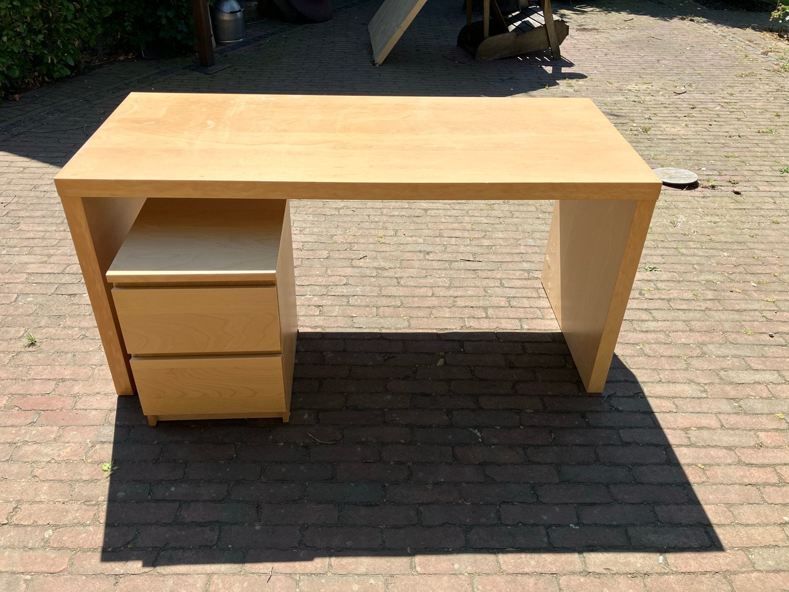 Malm houten bureau met los ladeblok en uitschuifbaar element, Ophalen, Gebruikt, Hout, Schoolbureau