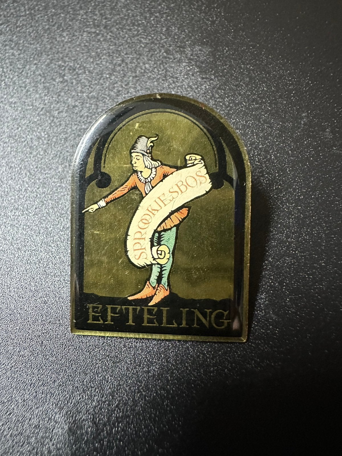 Efteling pin Sprookjesbos Beeld, Verzamelen, Ophalen of Verzenden, Zo goed als nieuw, Button of Speldje