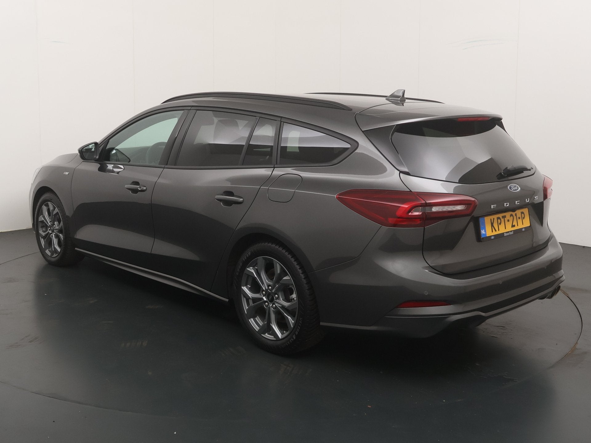 Ford FOCUS Wagon EcoBoost Hybrid 155pk ST Line X | AUTOMAAT, Stof, Gebruikt, 155 pk, 19 km/l
