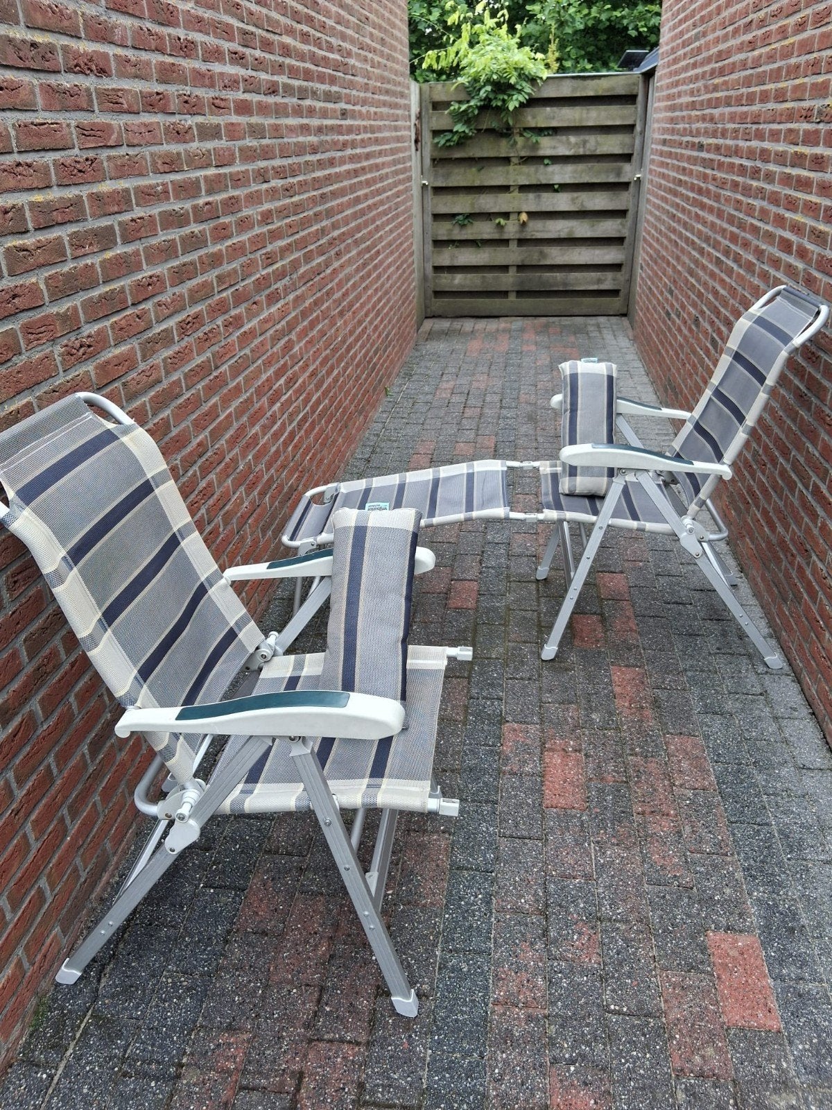 5 Vrijbuiter stoelen met voetenbankjes en nekkussens, Ophalen, Gebruikt, Campingstoel