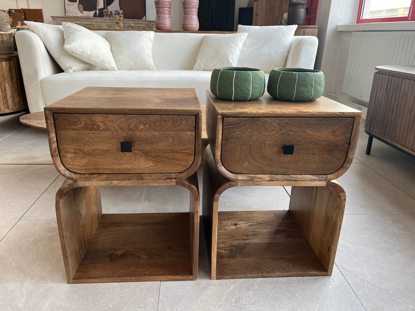 Magazijn leegverkoop set nachtkastjes Japandi mangohout sale, Hout, Nieuw, Ophalen of Verzenden, Info@wkhome.nl