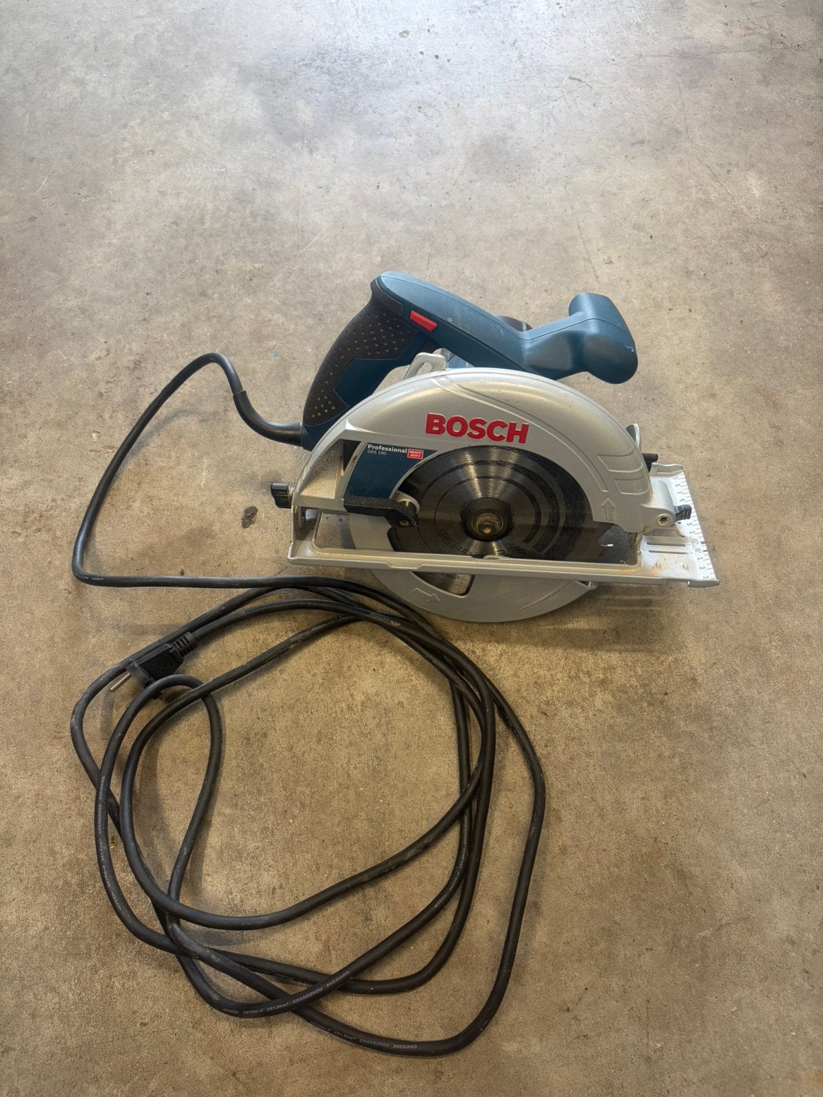 BOSCH GKS 190 handcirkelzaag, Cirkelzaag, Ophalen of Verzenden, Zo goed als nieuw, 30 tot 70 mm