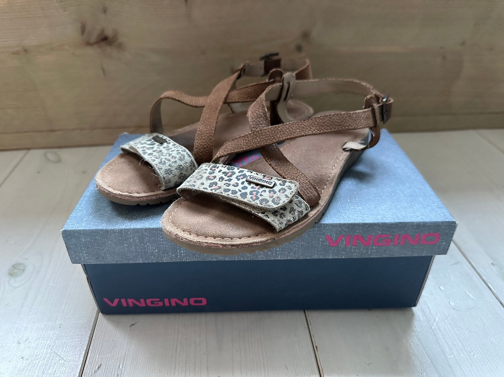Vingino sandalen maat 36, Kinderen en Baby's, Kinderkleding | Schoenen en Sokken, Ophalen, Gebruikt, Meisje, Overige typen