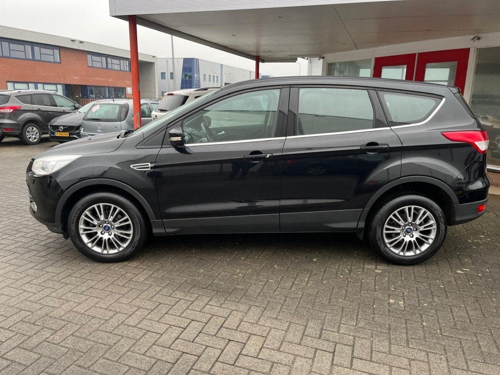 Ford KUGA 1.6 150PK eccoboost  Bluetooth  Nieuwe Distributie, Auto's, 15 km/l, Gebruikt, 4 cilinders, Zwart