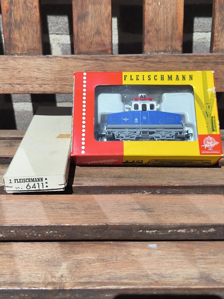 Tandrad locomotief met set tandradrail Fleichmann, Fleischmann, Nieuw, Ophalen of Verzenden, Gelijkstroom