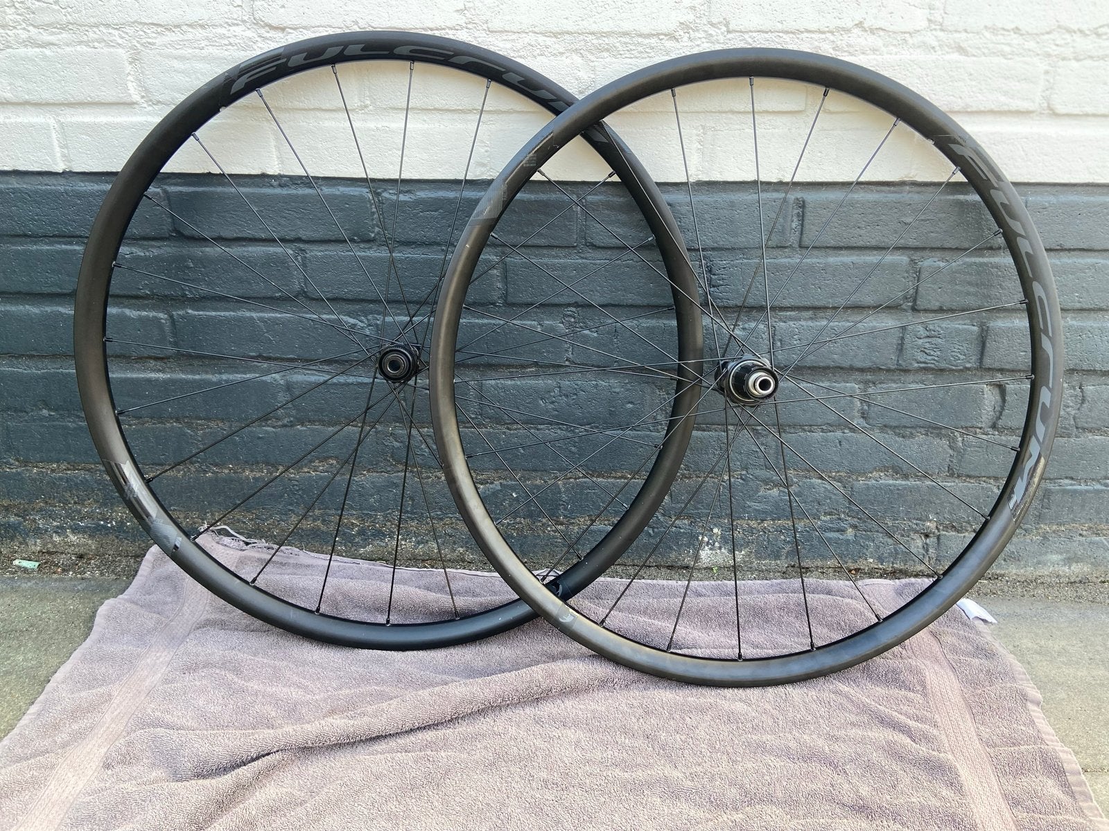 Fulcrum Racing 600 DB Wielset - Shimano Body, Tubeless Ready, Wiel, Ophalen of Verzenden, Zo goed als nieuw, Aluminium