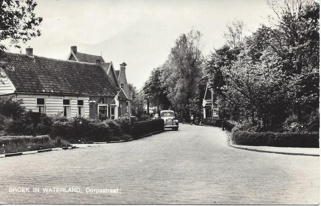 Broek in Waterland (N.H.) Dorpsstraat, Auto, 1968 gelopen, Ophalen of Verzenden, 1960 tot 1980, Gelopen, Noord-Holland