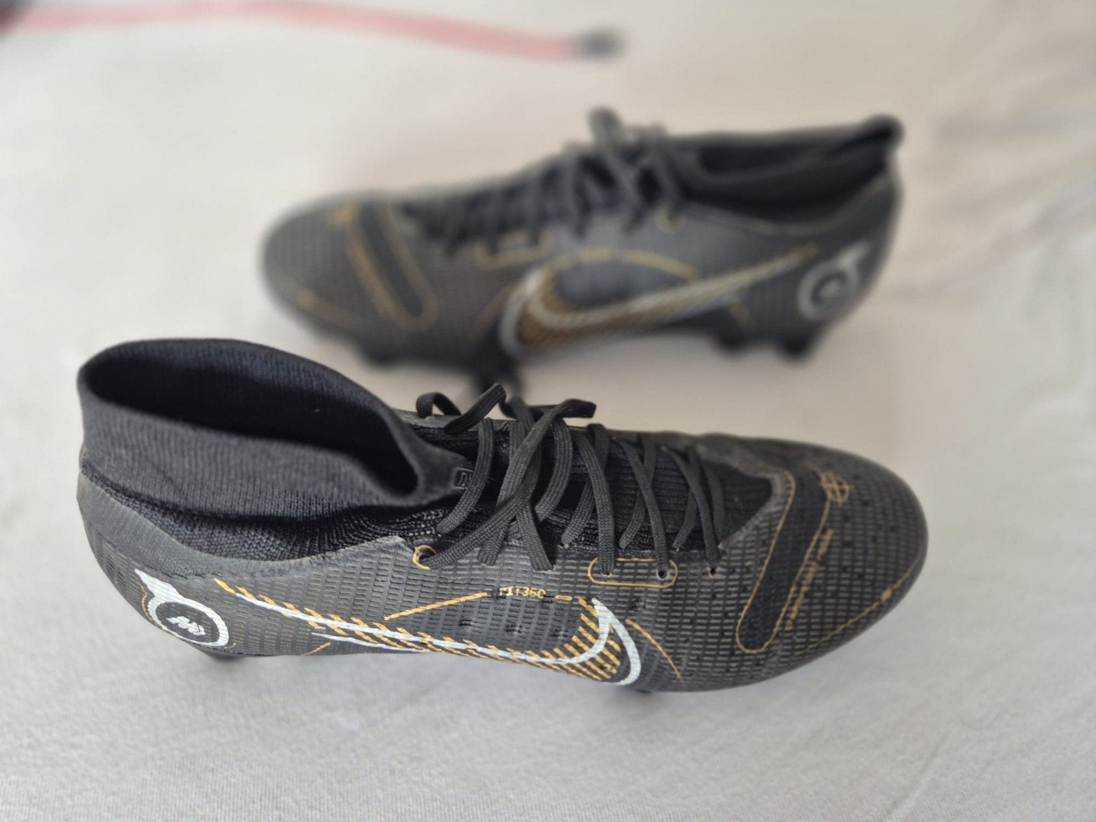 Nike Mercurial Voetbalschoenen - Zwart/Goud maat 45, Maat XS of kleiner, Ophalen of Verzenden, Zo goed als nieuw, Schoenen