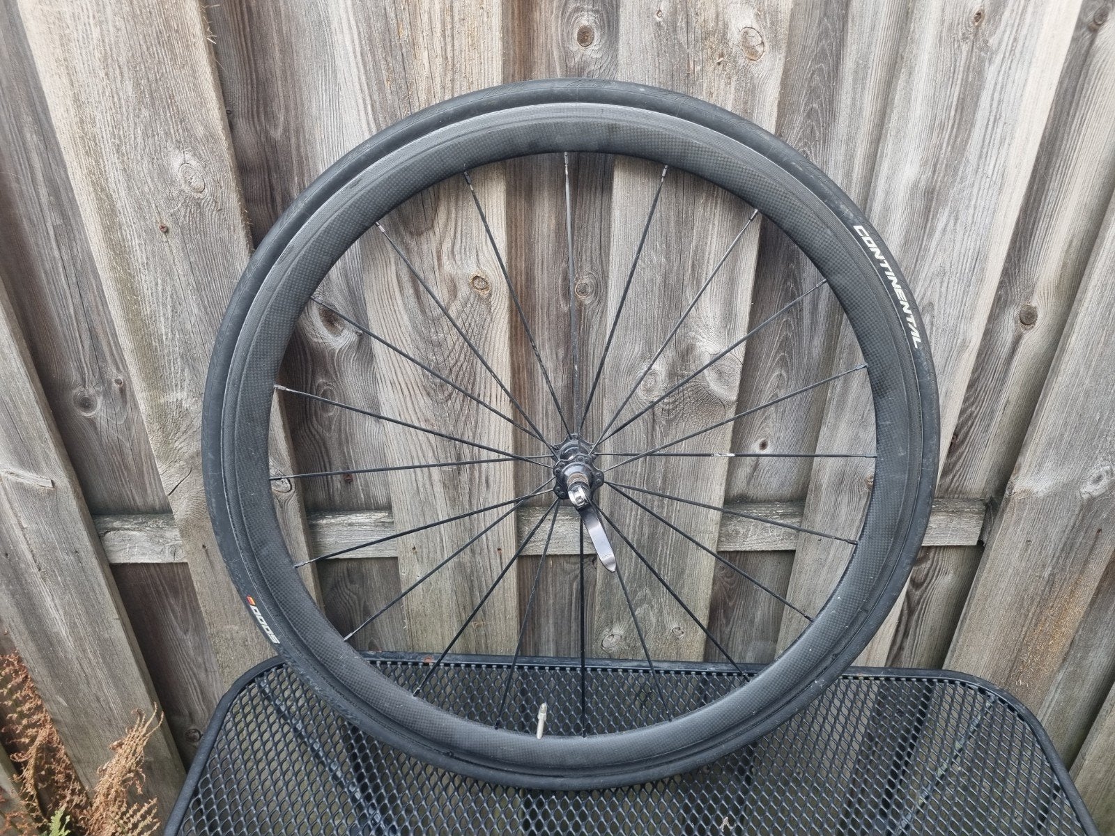 Carbon voorwiel velgrem met Continental gp5000 band, Fietsen en Brommers, Zipp, Gebruikt, Racefiets, Carbon