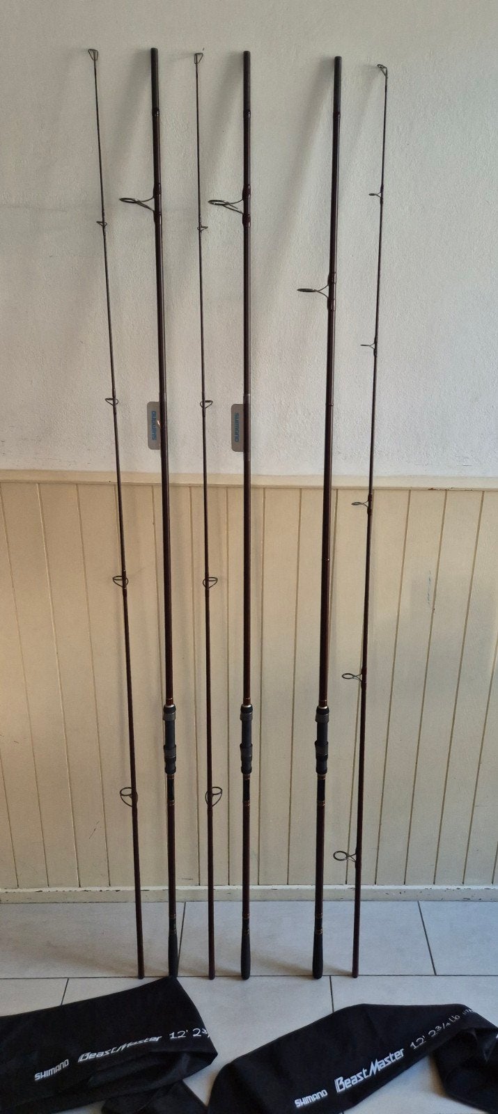 Shimano Beastmaster. 3x 12ft. fish playing+marker set. NIEUW, Watersport en Boten, Ophalen, 12ft, Shimano, Werphengel
