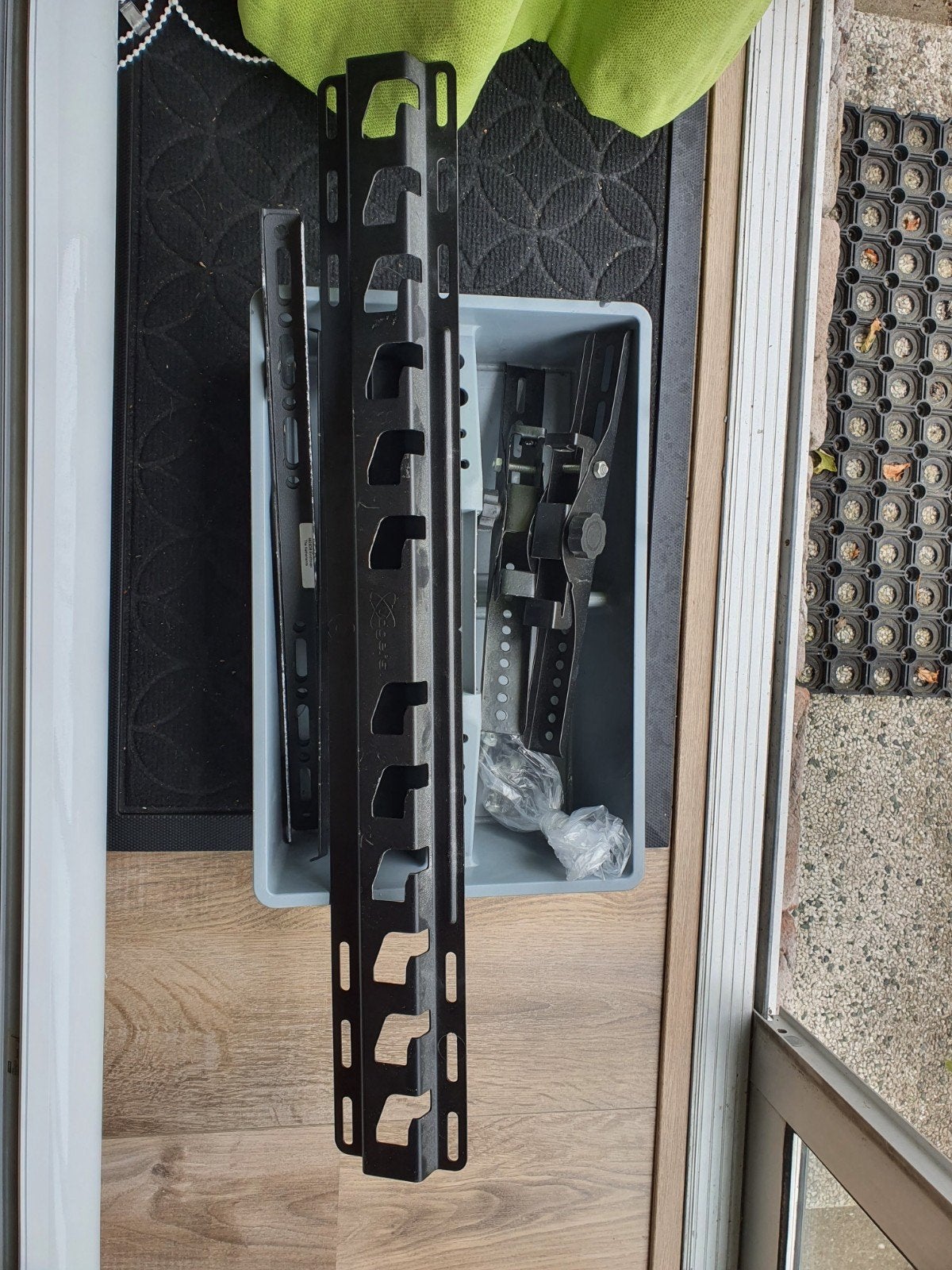 Vogel's TV Muurbeugel WA4000-C1 Zwart - Max 80kg, Ophalen of Verzenden