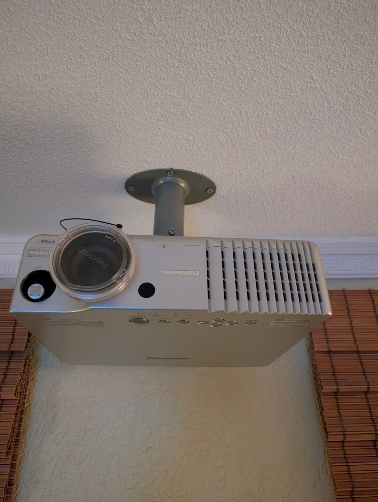 Panasonic PT-AE700E LCD Projector - Zo goed als nieuw, Panasonic, Ophalen of Verzenden, Zo goed als nieuw, LCD