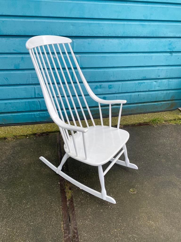 Schommelstoel Lena Larsson Scandinavisch vintage design ‘60., Ophalen, Gebruikt, Mid century Zweeds design vintage '60, Wit