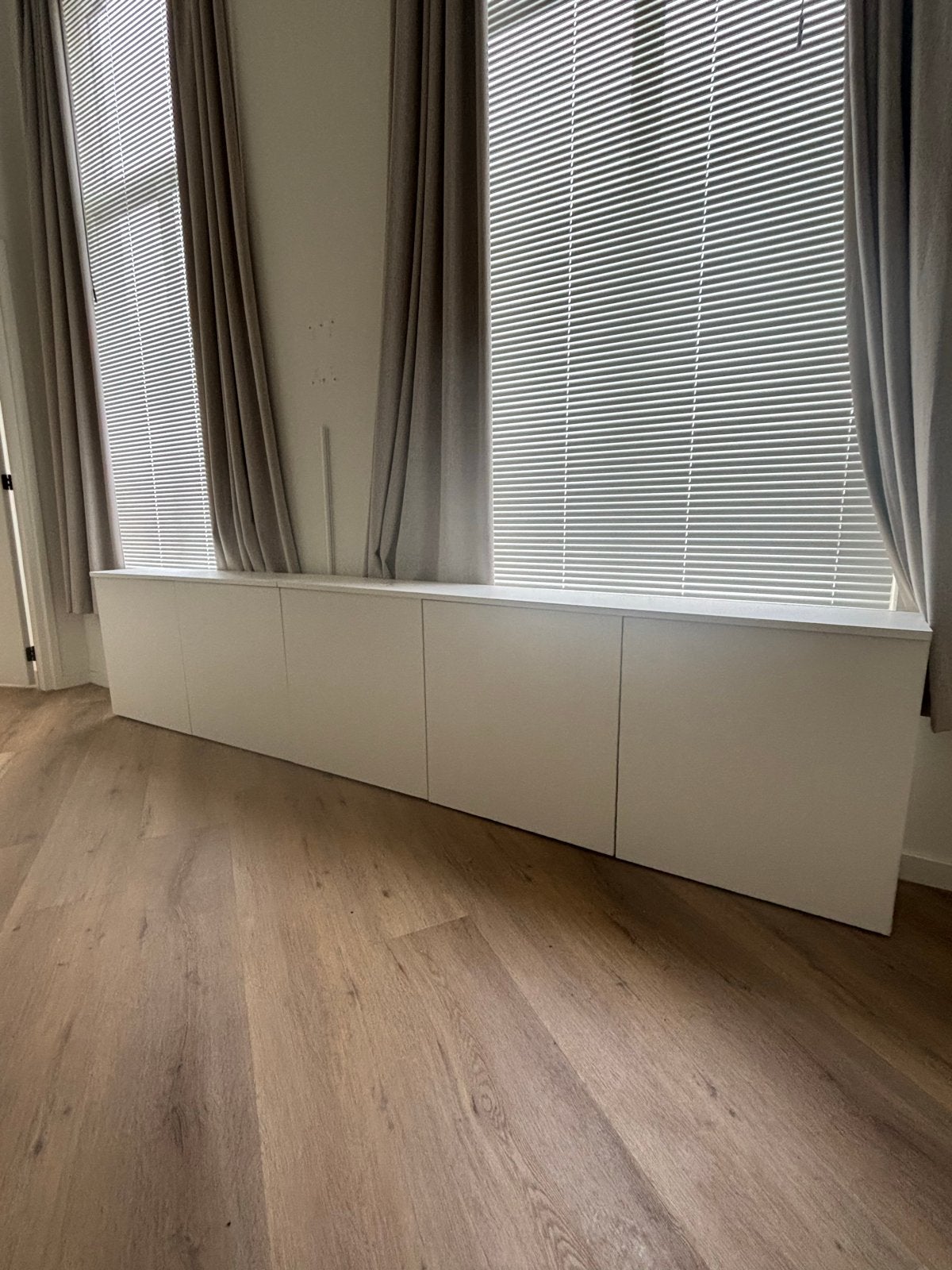 5x IKEA Besta kasten met plank en push-to-open, Huis en Inrichting, Ophalen, Gebruikt