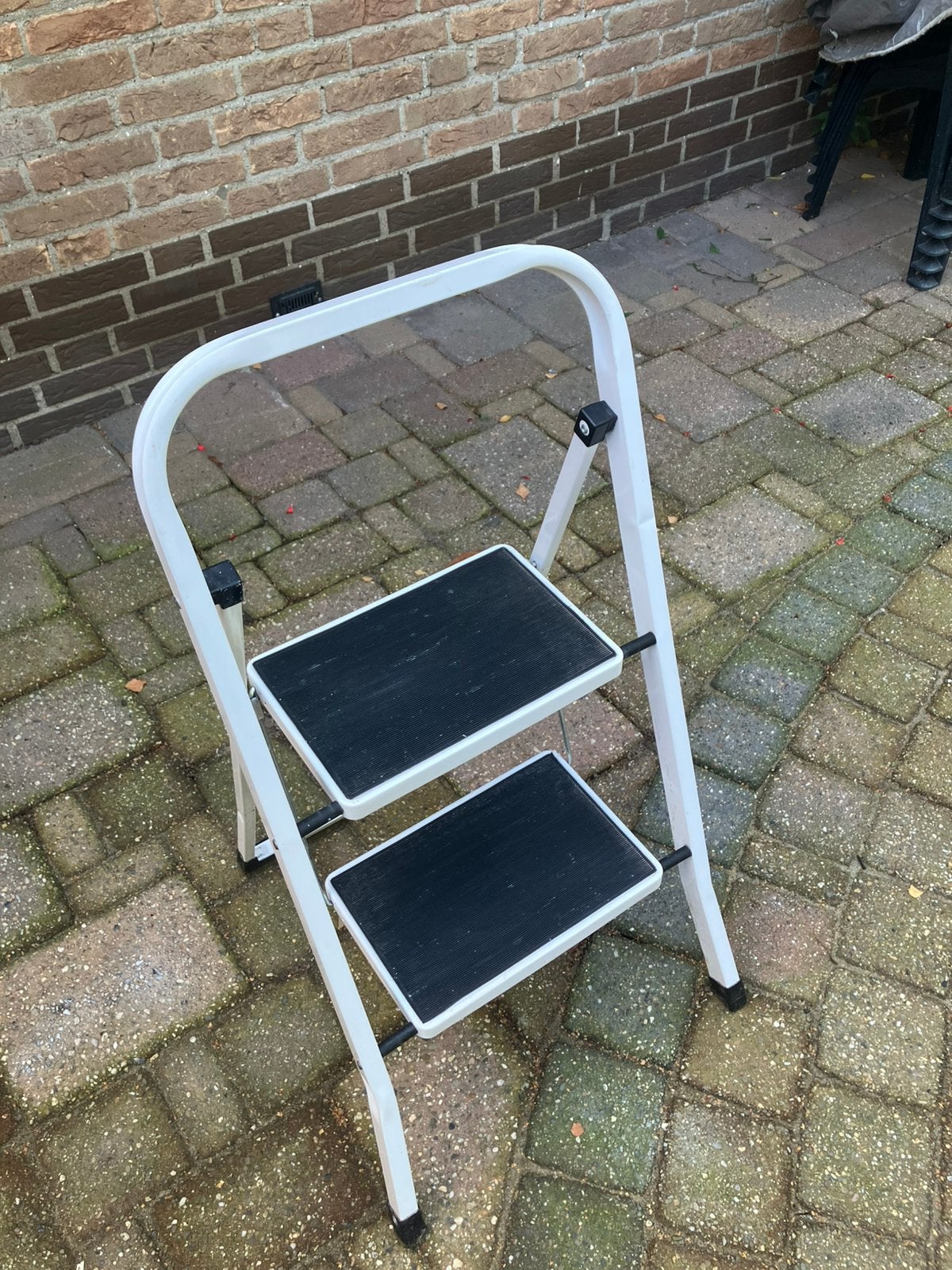 Trapje keukentrap, Ophalen, Zo goed als nieuw