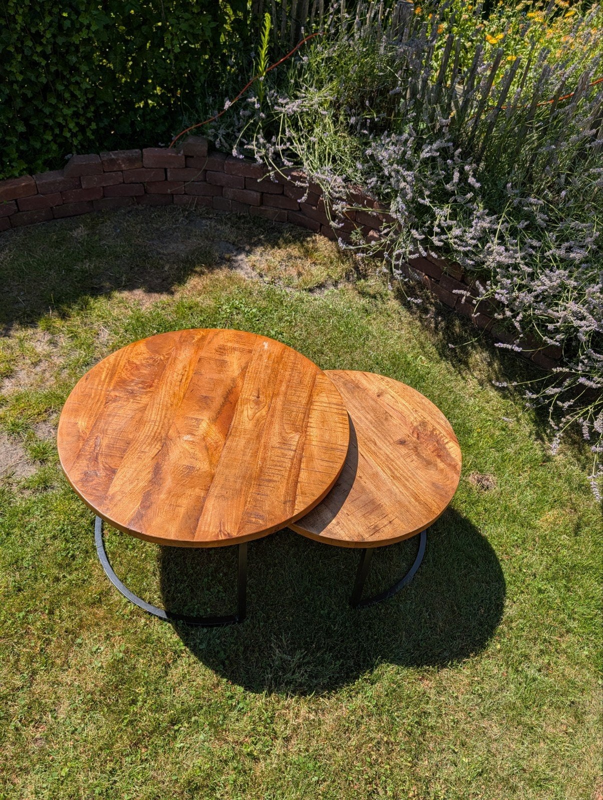 Set van 2 ronde salontafels van mangohout en metaal, Gebruikt, 50 tot 100 cm, Rond, 50 tot 100 cm