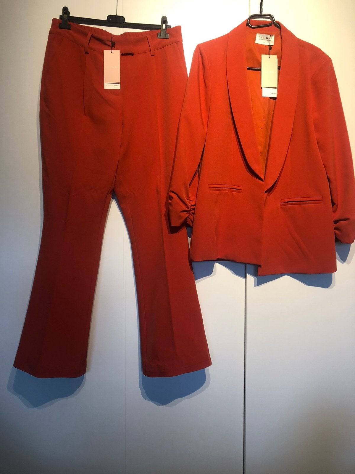 Femme 9 pak mt L/XL, nieuw, Maat 46/48 (XL) of groter, Nieuw, Oranje, Ophalen of Verzenden