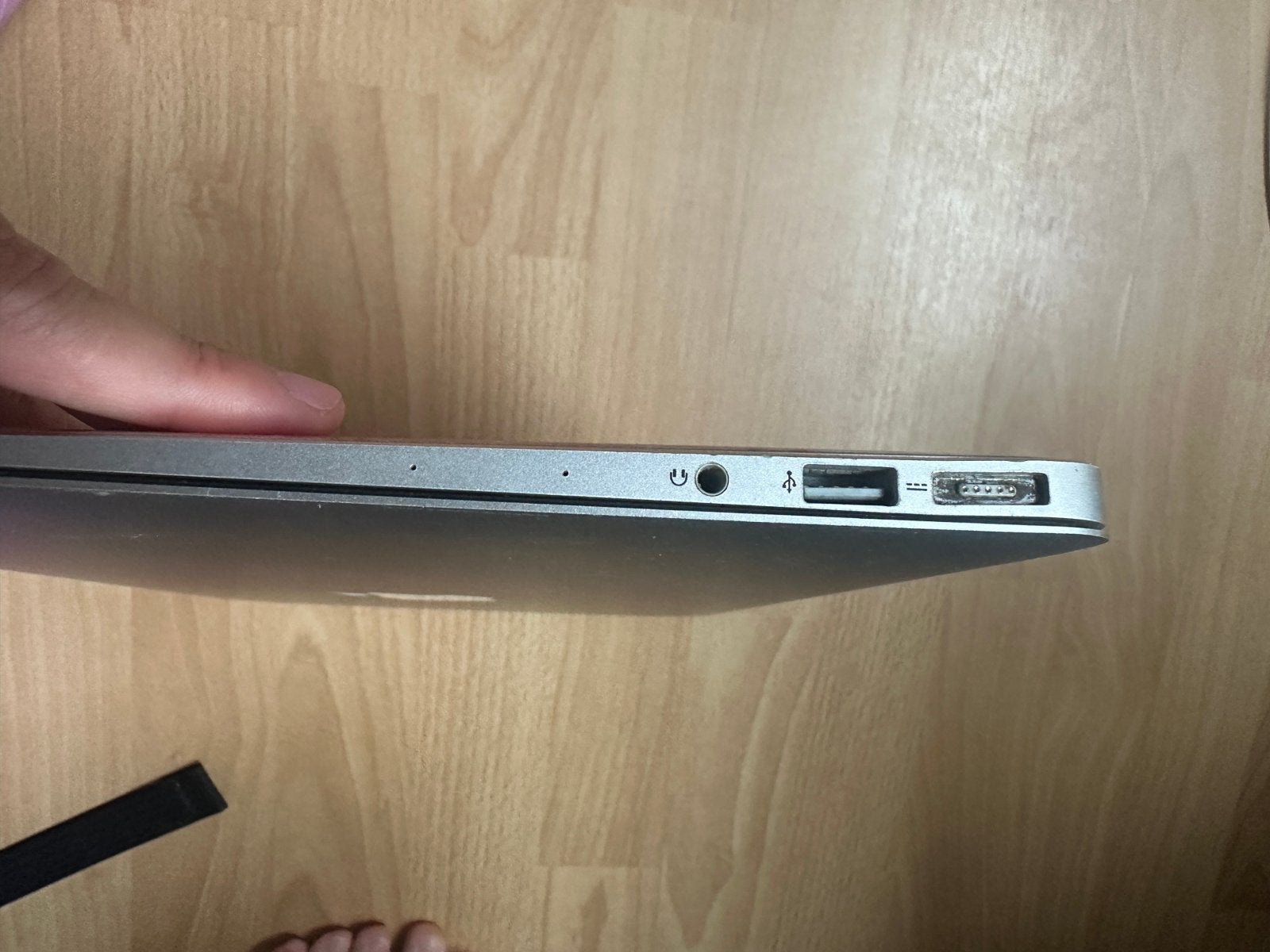 Foto 4 van Apple Macbook Air 13 | 128 GB | 2015