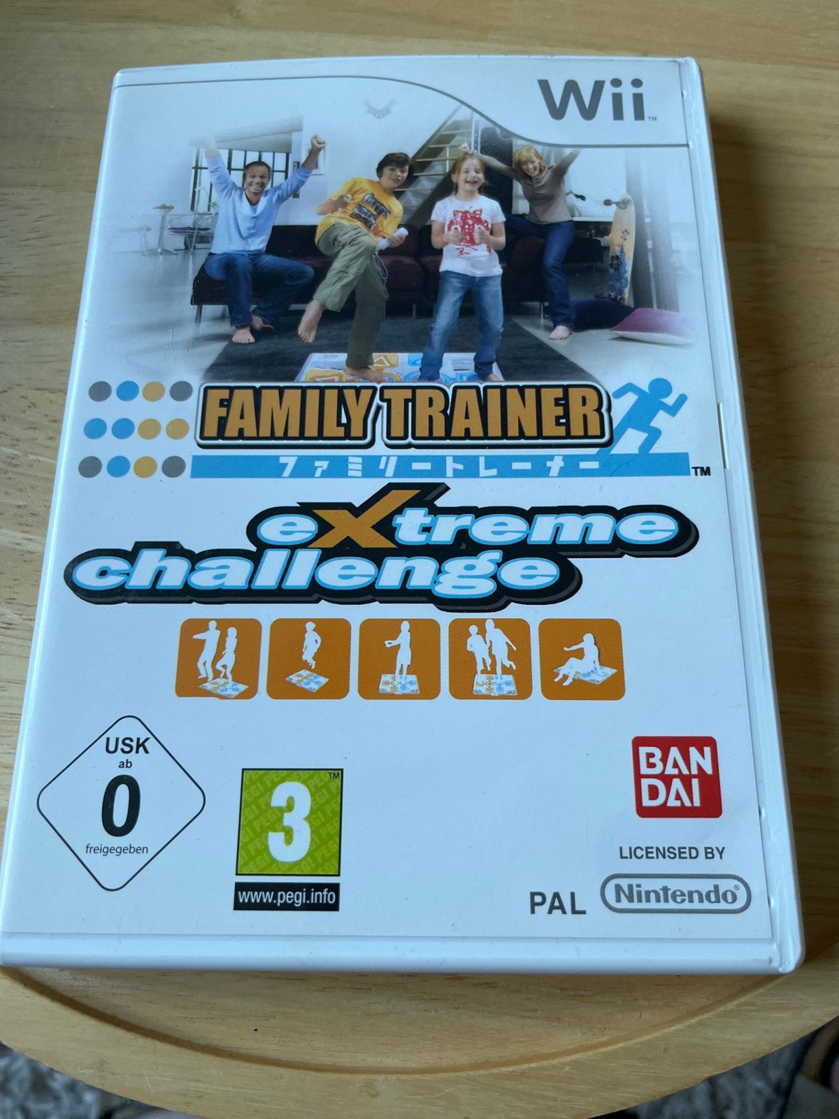 Wii Family Trainer Extreme Challenge - Bewegingsspel, Spelcomputers en Games, Eén computer, Ophalen of Verzenden, Zo goed als nieuw