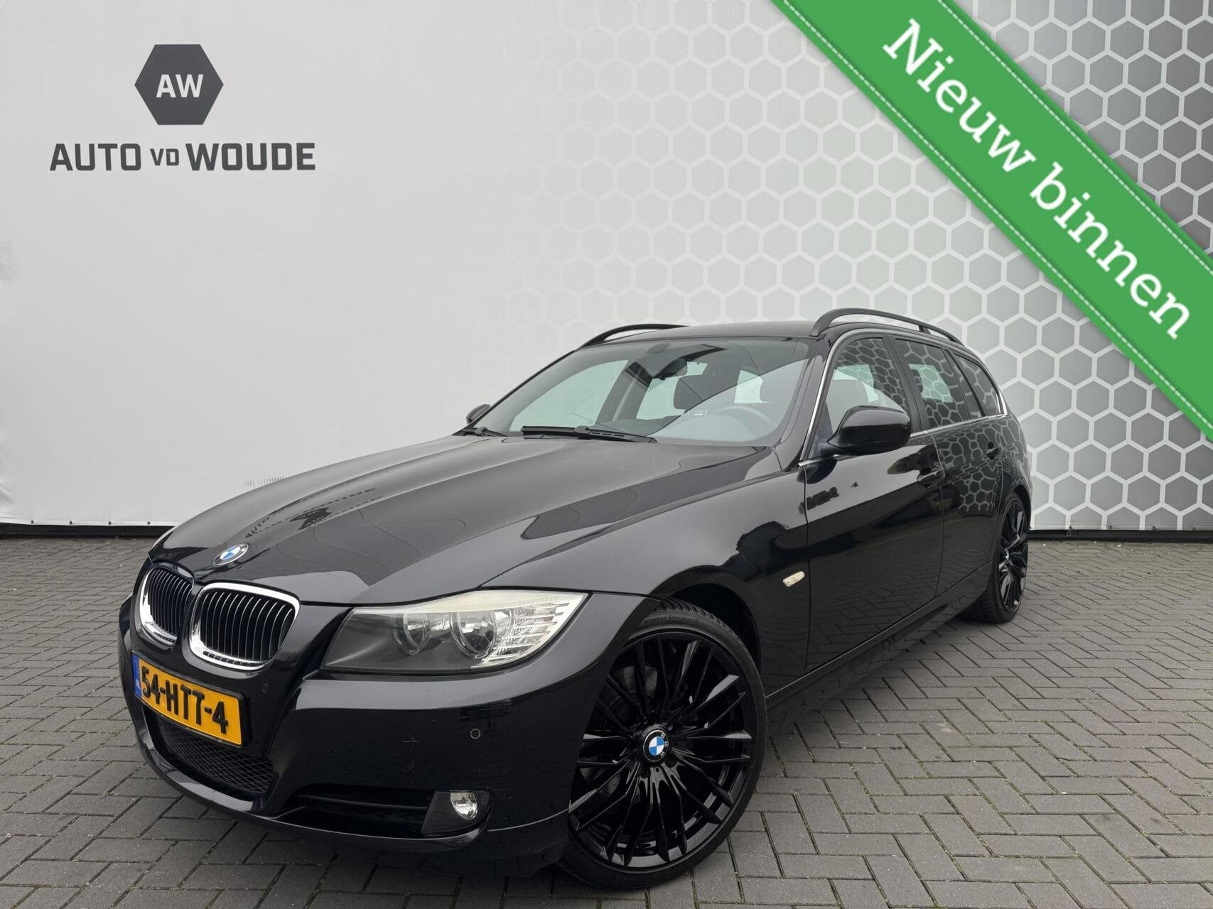 BMW 3-serie Touring 325i LCI High Executive Automaat 6 cilin, Auto's, BMW, 745 kg, Gebruikt, Zwart, 1600 kg