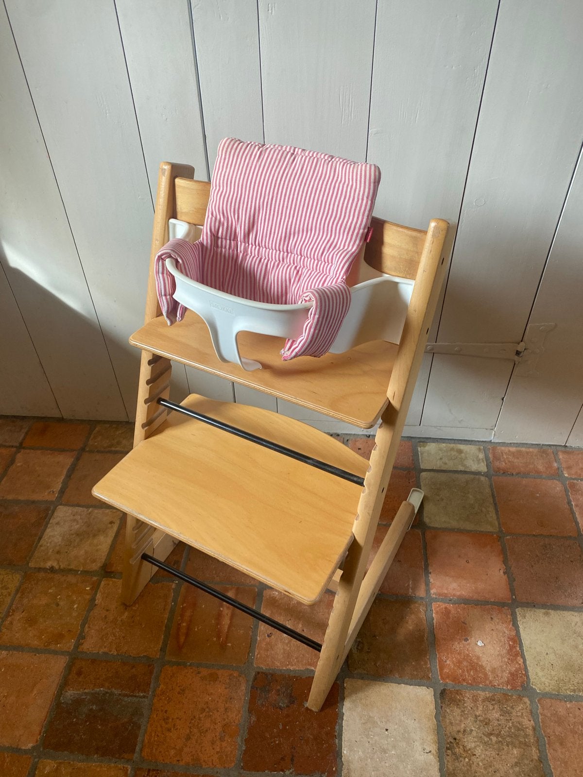 Stokke Tripp Trapp kinderstoel Naturel met babyset en kussen, Ophalen, Gebruikt, Meegroeistoel, Stoelverkleiner