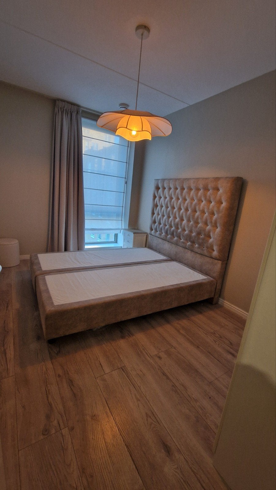Mooie boxspring  zonder matras, Caravans en Kamperen, Ophalen of Verzenden, Zo goed als nieuw