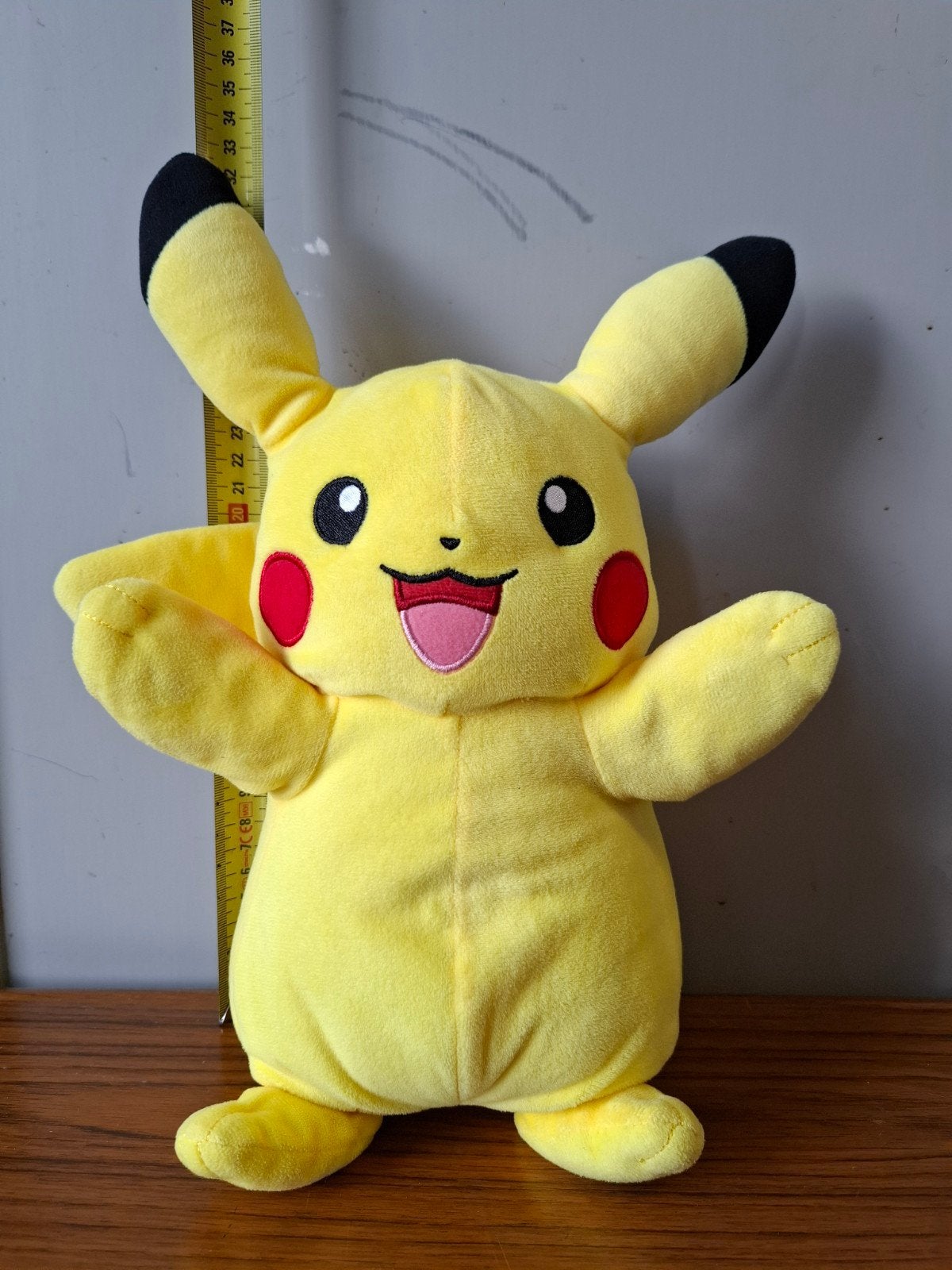 Grote Pikachu knuffel - Zo goed als nieuw, Verzamelen, Ophalen of Verzenden, Gebruikt