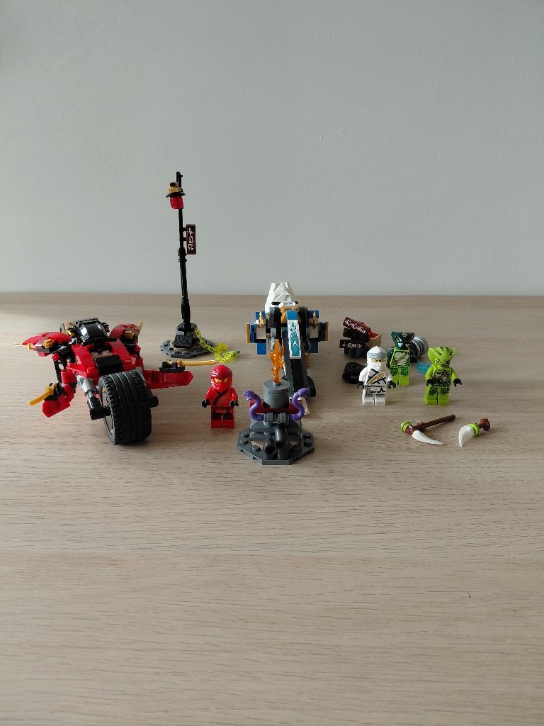 Lego Ninjago 70667 Zwaardmotor en Sneeuwscooter