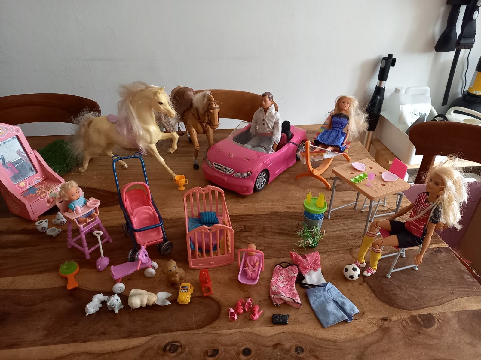 Leuke set barbie's met extra's, Ophalen of Verzenden, Gebruikt, Barbie