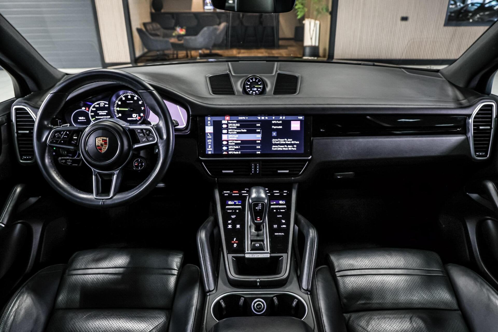 Porsche Cayenne 3.0 E-Hybrid|Dealer ondh.|Sportchrono|477 PK, Auto's, Automaat, 2995 cc, Met garantie (alle), Verblindingsvrij grootlicht