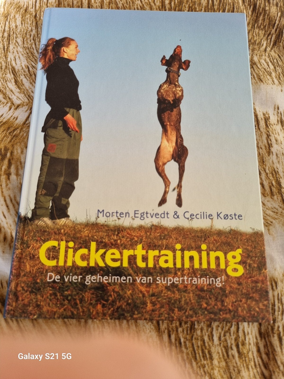 Clickertraining, Ophalen of Verzenden, Zo goed als nieuw, Honden, Morten Egtvedt & Cecilie Køste