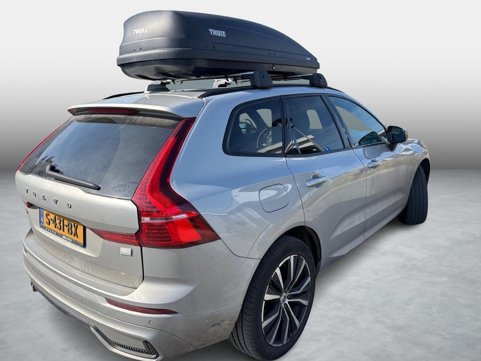 Volvo XC60 2.0 T6 Plug-in Hybrid AWD Plus Dark | PHEV | Harm, Auto's, Volvo, Stof, Gebruikt, Euro 6, 4 cilinders