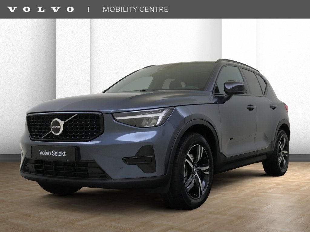 Volvo XC40 B4 Plus Dark | Panoramadak | Trekhaak | Dodehoekd