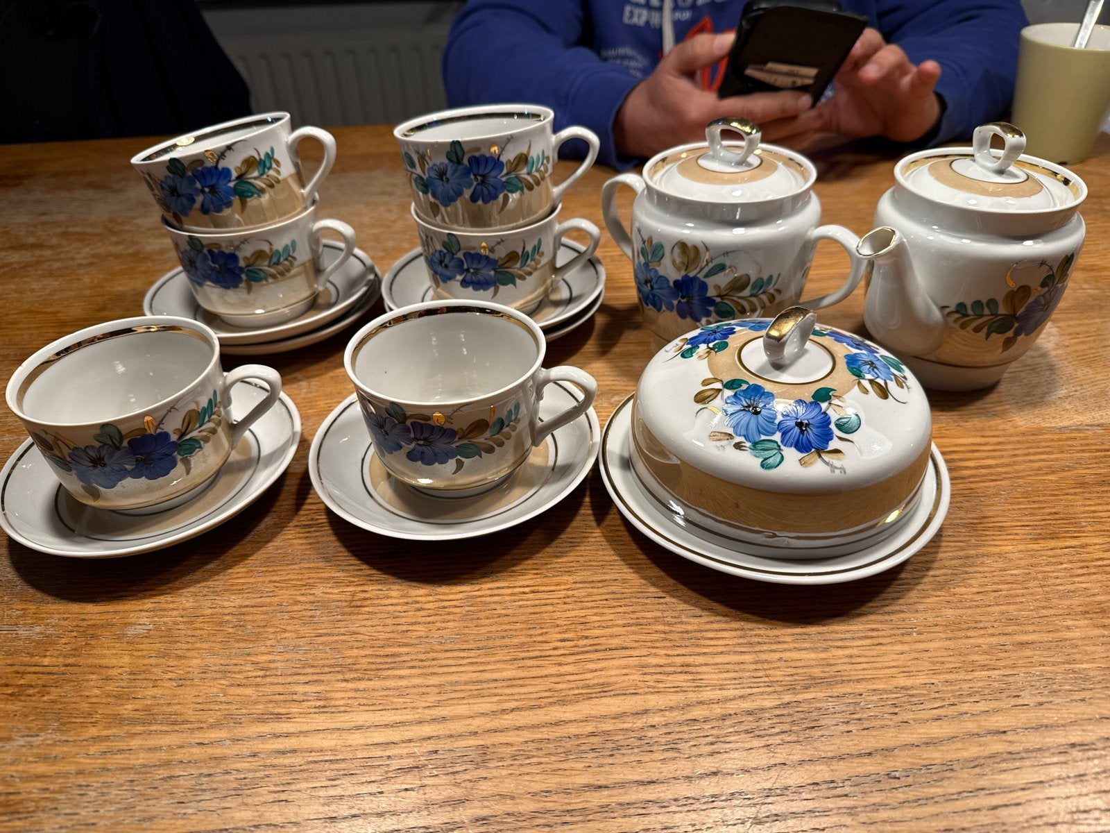 Vintage theeservies met bloemmotief - 15-delig, Overige merken, Vintage, Ophalen of Verzenden, Zo goed als nieuw