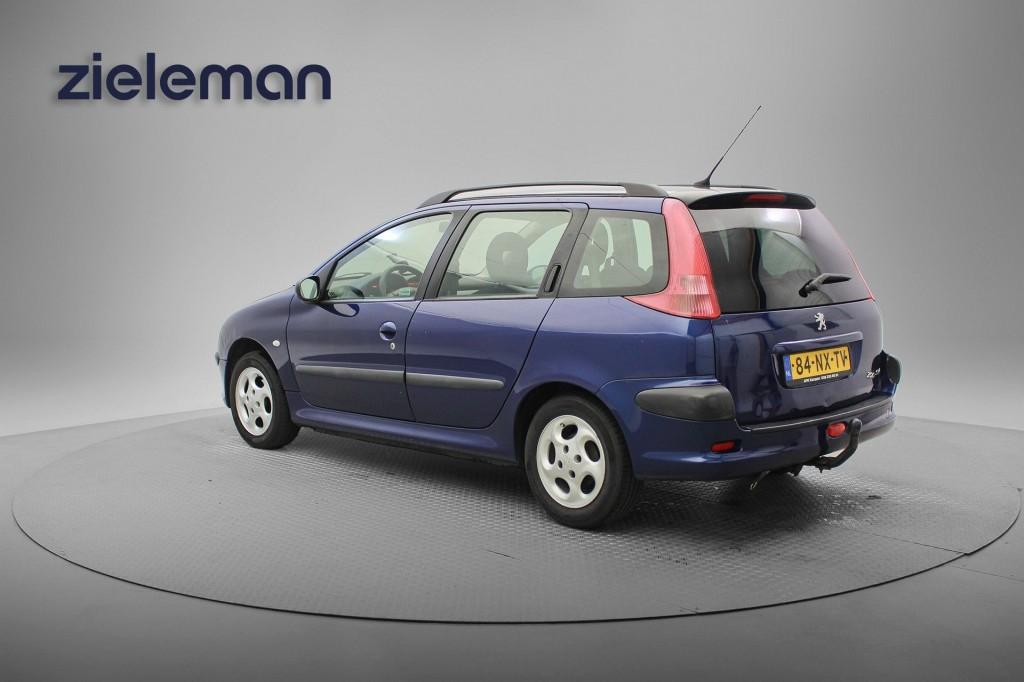 Peugeot 206 SW 1.4 XS - Nieuwe APK, Airco, Trekhaak, 4 cilinders, Blauw, Handgeschakeld, 75 pk