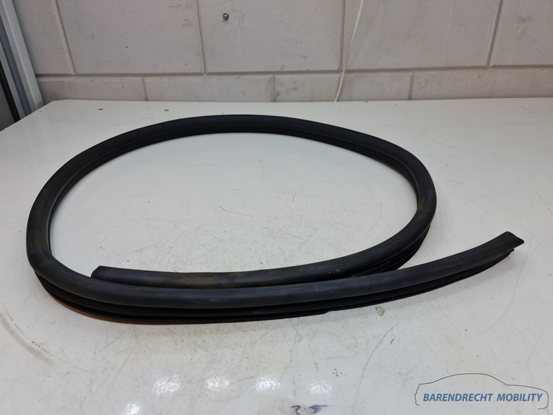 Deurrubber links bestuurderskant Mercedes CLK W209 portierru, Gebruikt, Mercedes-Benz AG, Mercedes-Benz, Ophalen of Verzenden