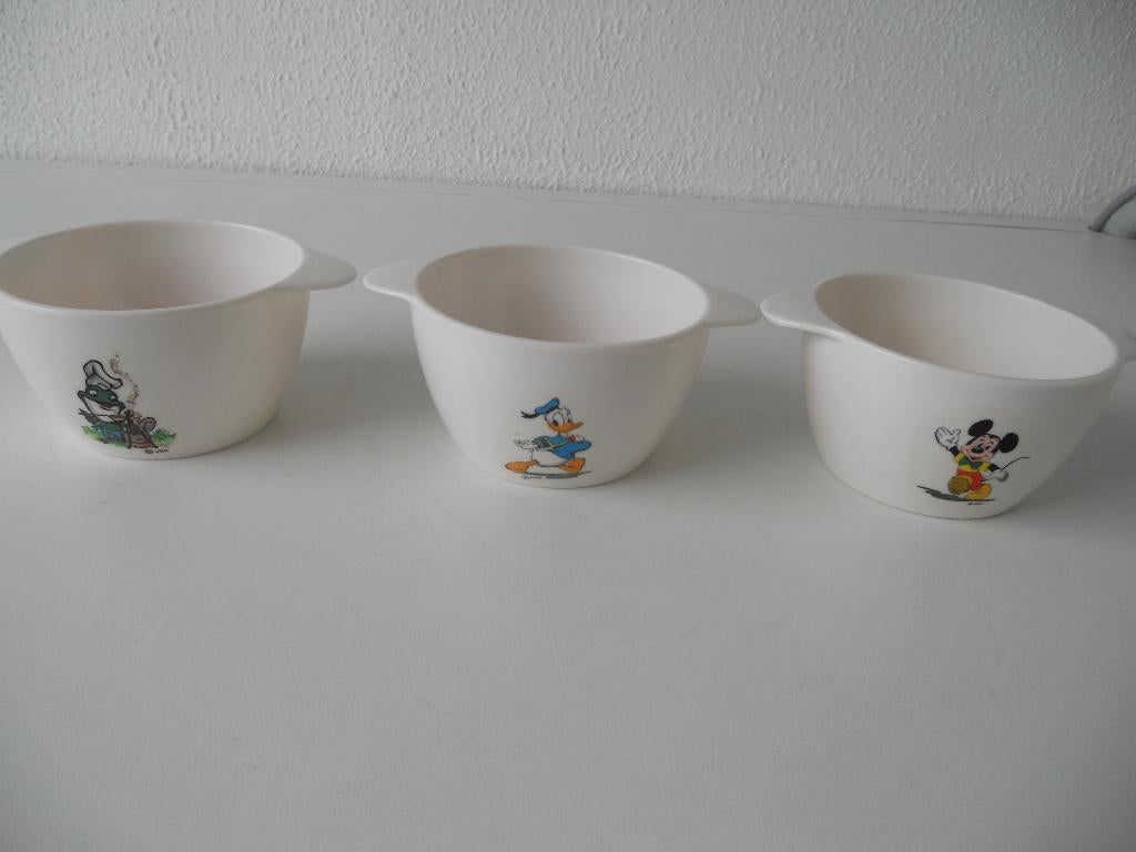 3 kleine schaaltjes Ornamin, Ophalen of Verzenden, Aardewerk, Bord(en)