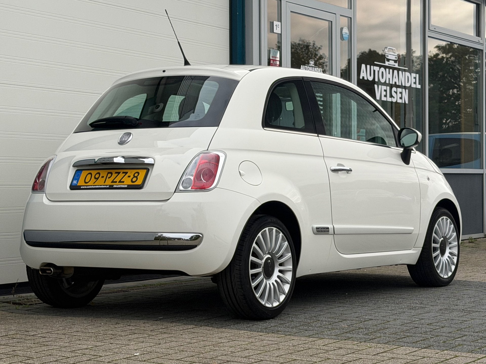 Fiat 500 1.2 Lounge Automaat Airco Pano, Euro 5, Gebruikt, 1242 cc, 4 cilinders