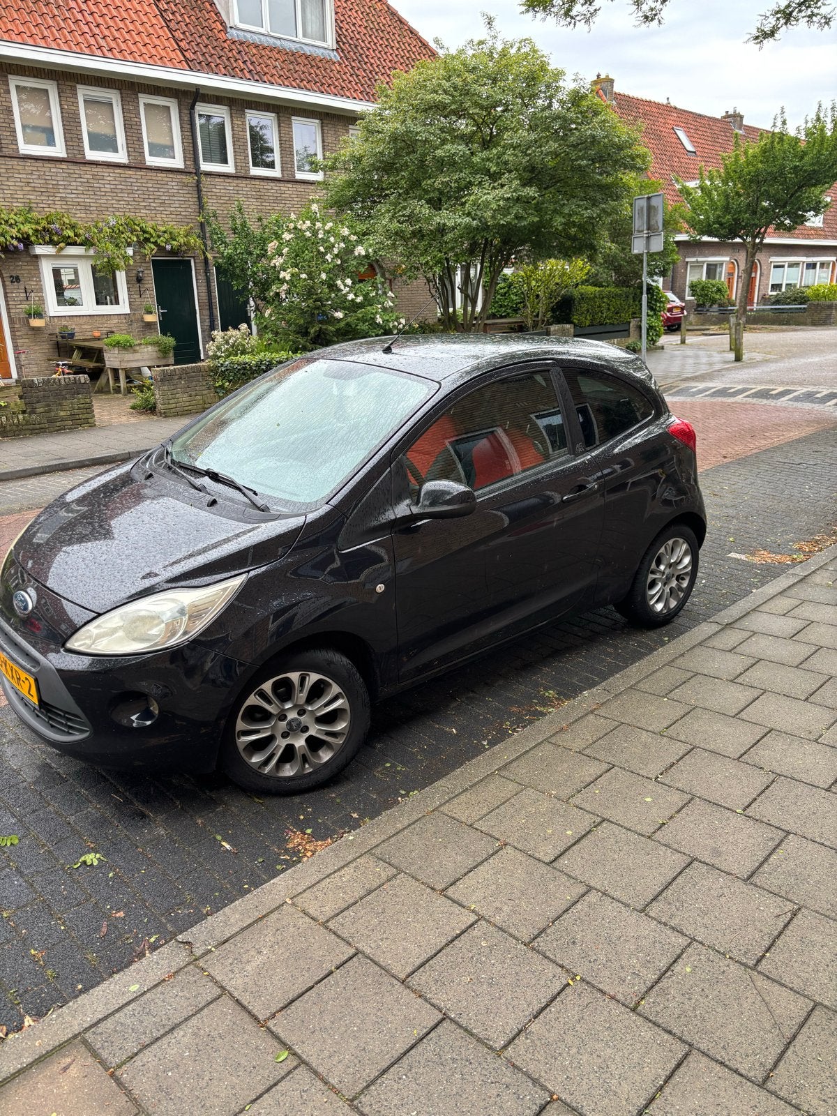Ford Ka 1.2 51KW 2010 Zwart, Auto's, Voorwielaandrijving, 1242 cc, 4 cilinders, 4 stoelen