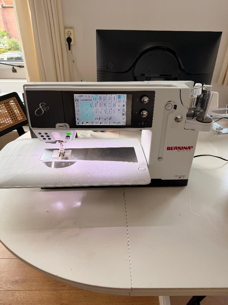 Bernina 830 te koop | topstaat + borduurmodule, Ophalen of Verzenden, Zo goed als nieuw, Naaimachine, Bernina