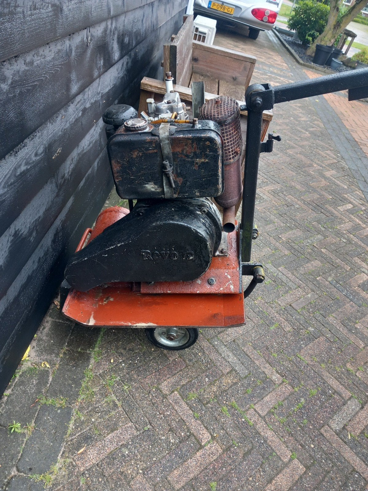 Trilplaat revo 2500. E75 hatz diesel., Ophalen, Dieselmotor