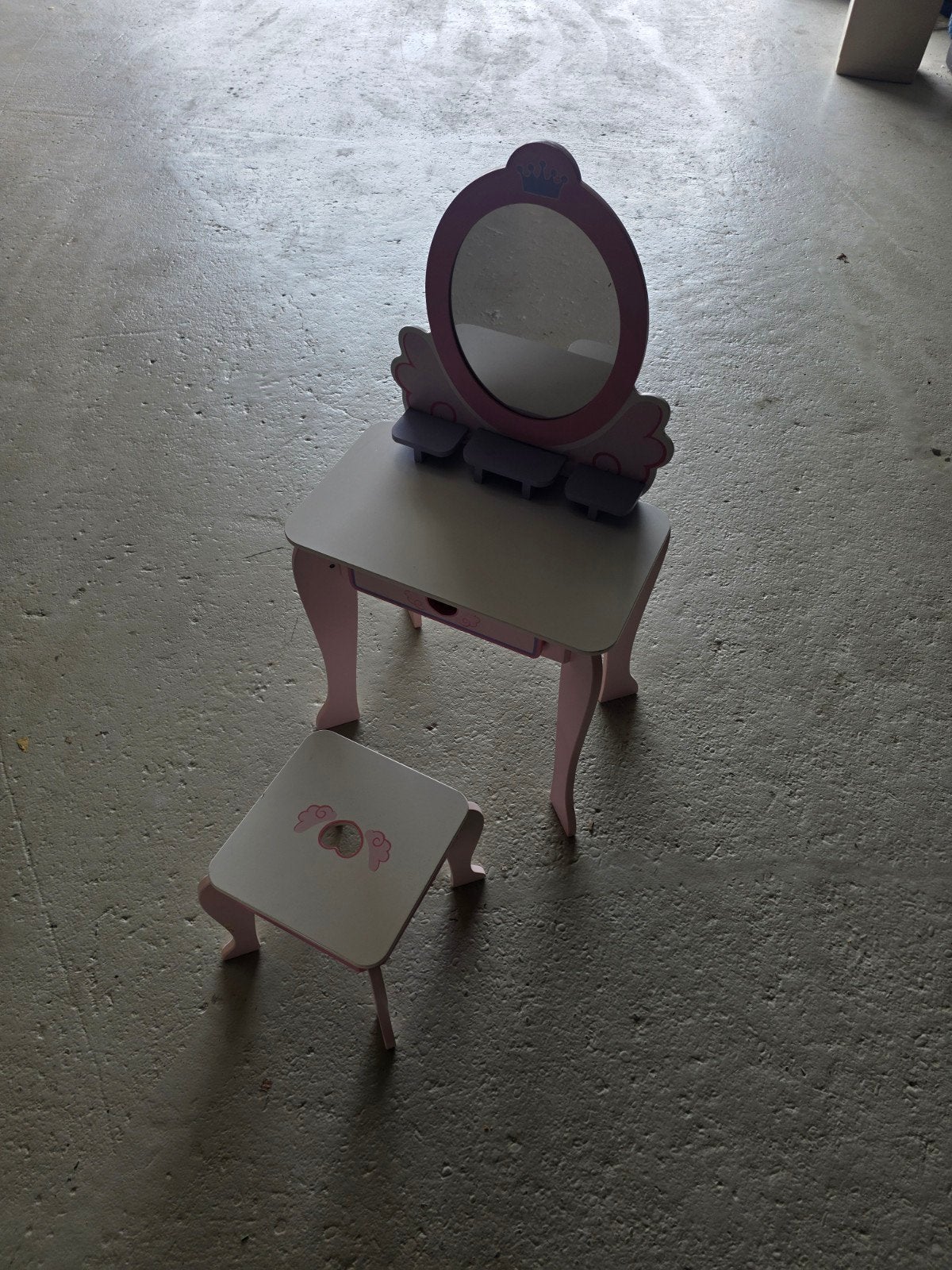 Kaptafel voor kindjes met krukje, Minder dan 50 cm, Gebruikt, Minder dan 100 cm, Hout