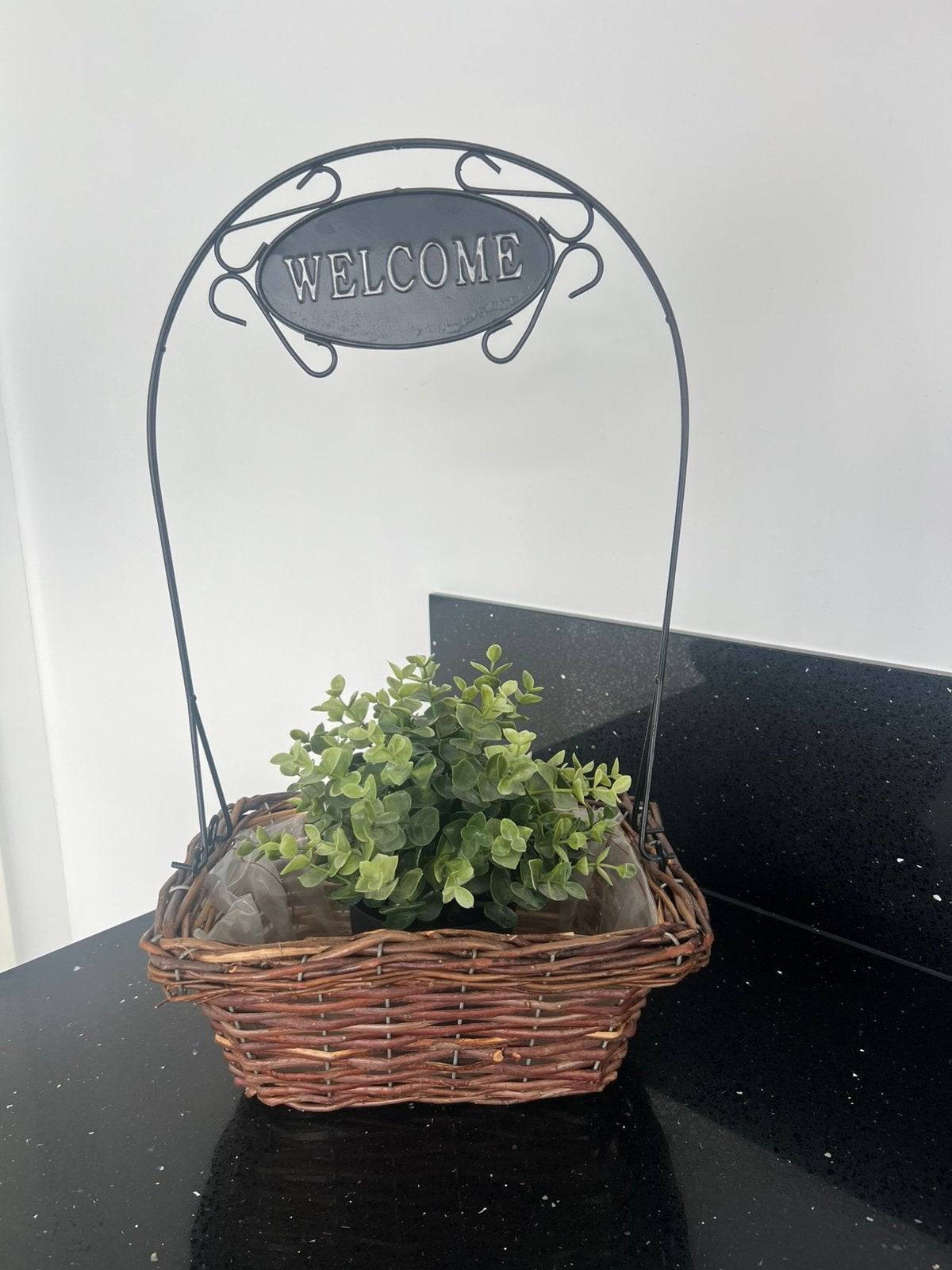 Nieuw Bloemenmand met welkom bord, Minder dan 30 cm, Rond, Nieuw, Ophalen of Verzenden