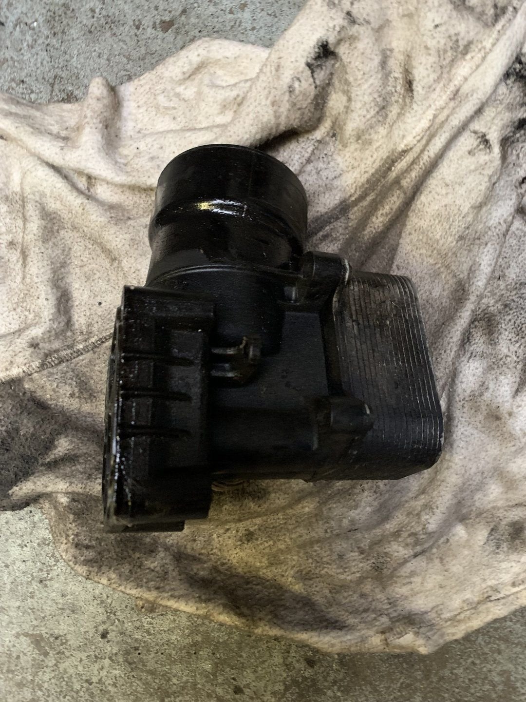 Volkswagen T5.1 GP 2.0 tdi oliekoeler 03L117021C, Gebruikt, -, Volkswagen, -